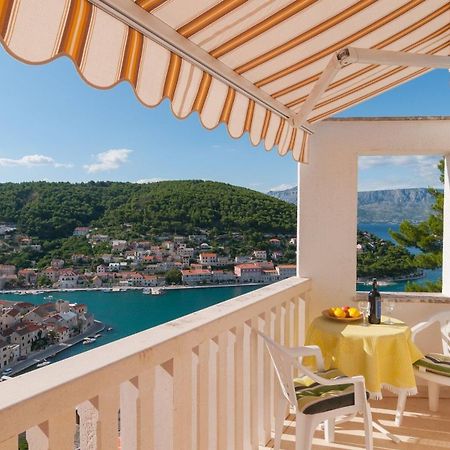 Apartments Mira - Beautiful Sea View 푸치스차 외부 사진