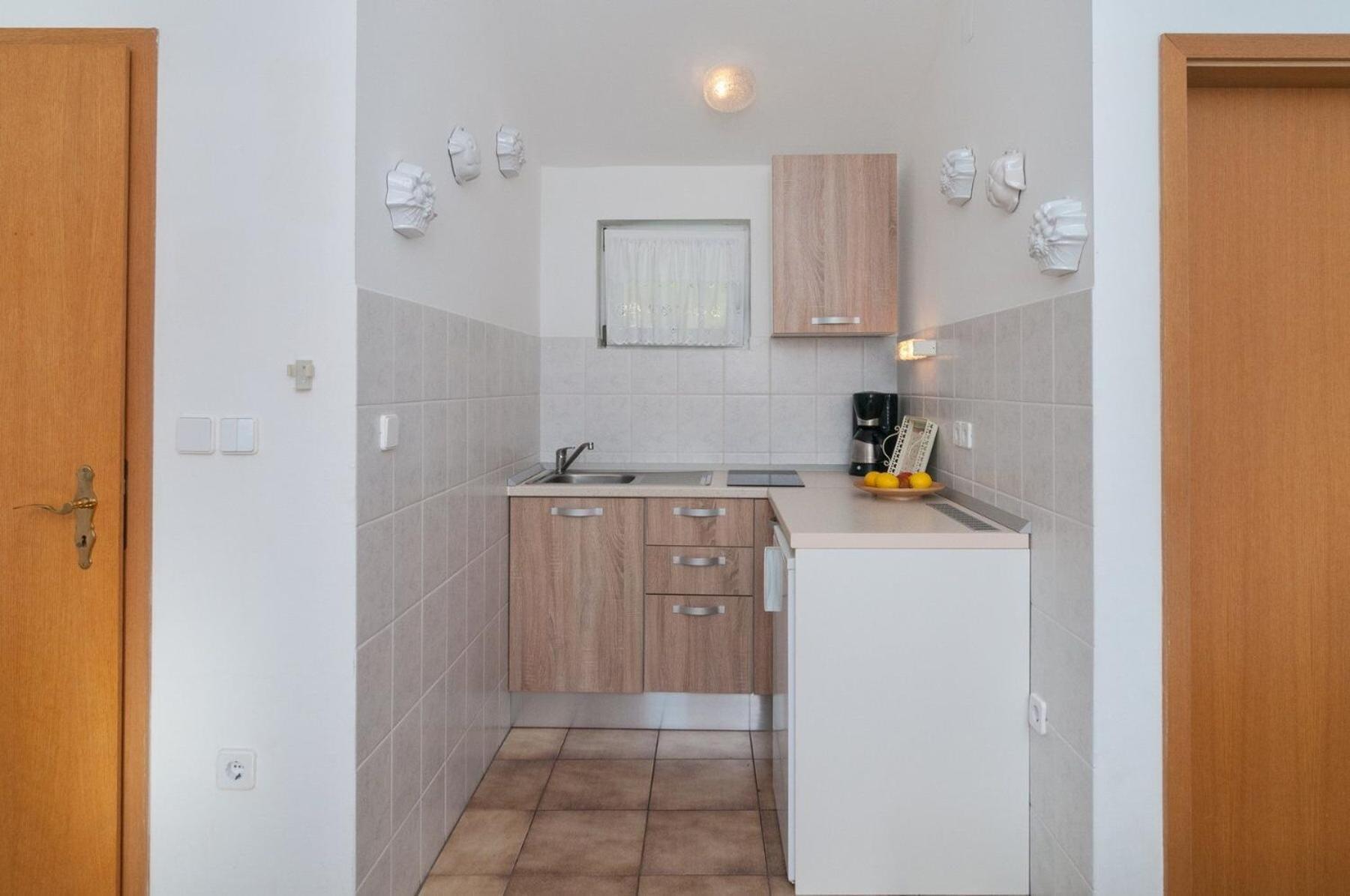 Apartments Mira - Beautiful Sea View 푸치스차 외부 사진